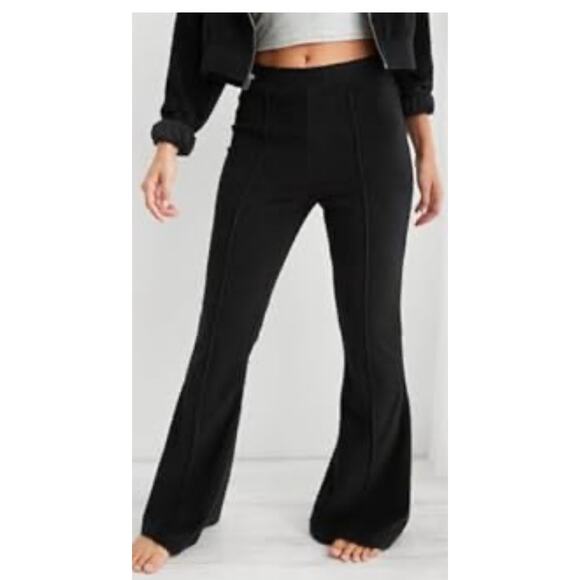 Aerie Groove-on ribbed velour flare pants small short inseam 30 inches - Picture 1 of 9